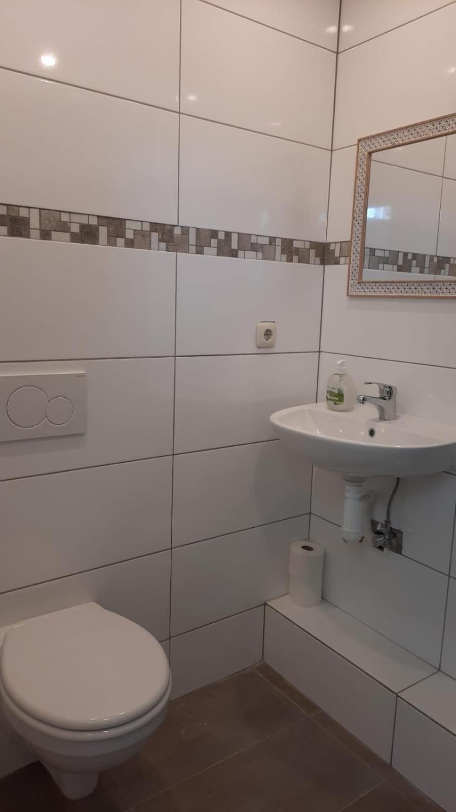 Ferienwohnung Mittelpunkt Schortens Ngoại thất bức ảnh